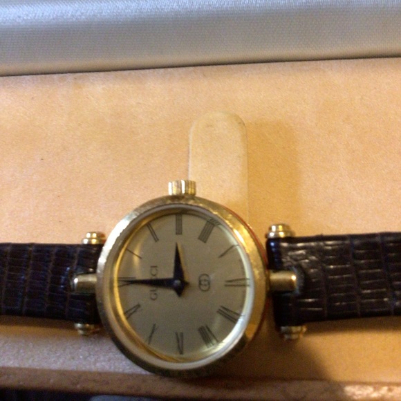 Gucci Vintage 1980s Stack Watch - Picture 4 of 9